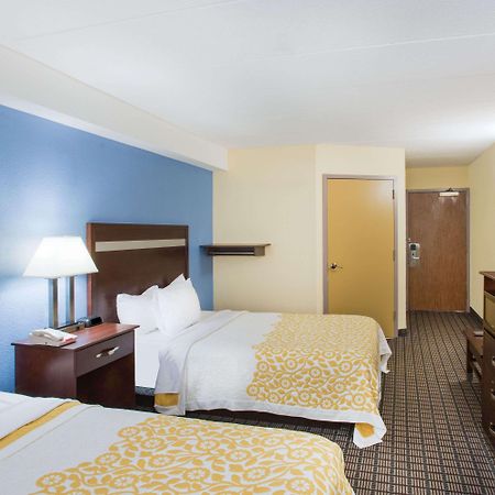 Days Inn By Wyndham ניו הייבן מראה חיצוני תמונה