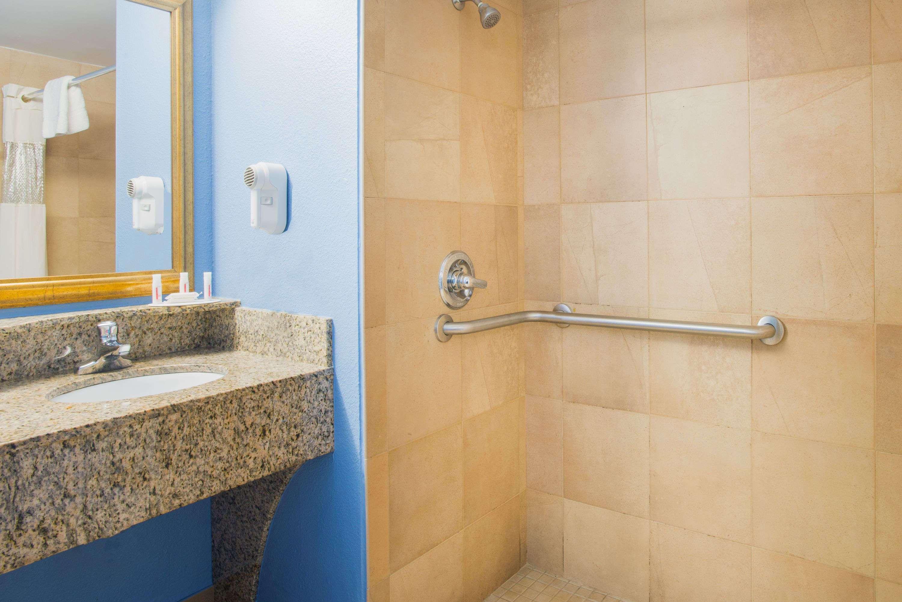Days Inn By Wyndham ניו הייבן מראה חיצוני תמונה